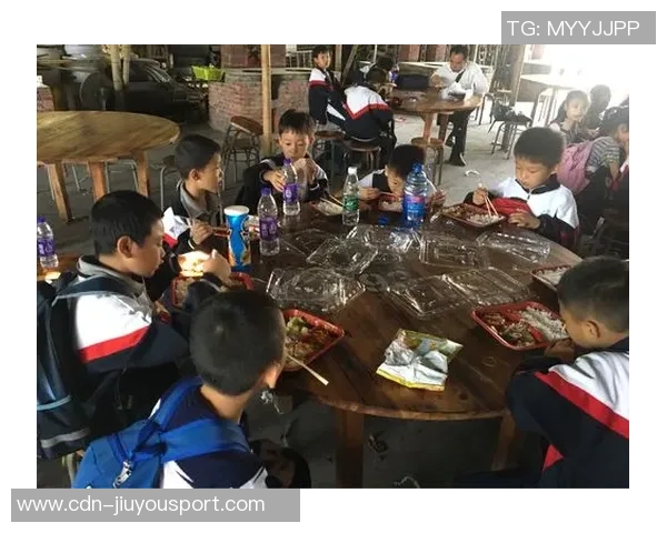 足球大师的成长之路如何通过不断历练与挑战实现自我超越